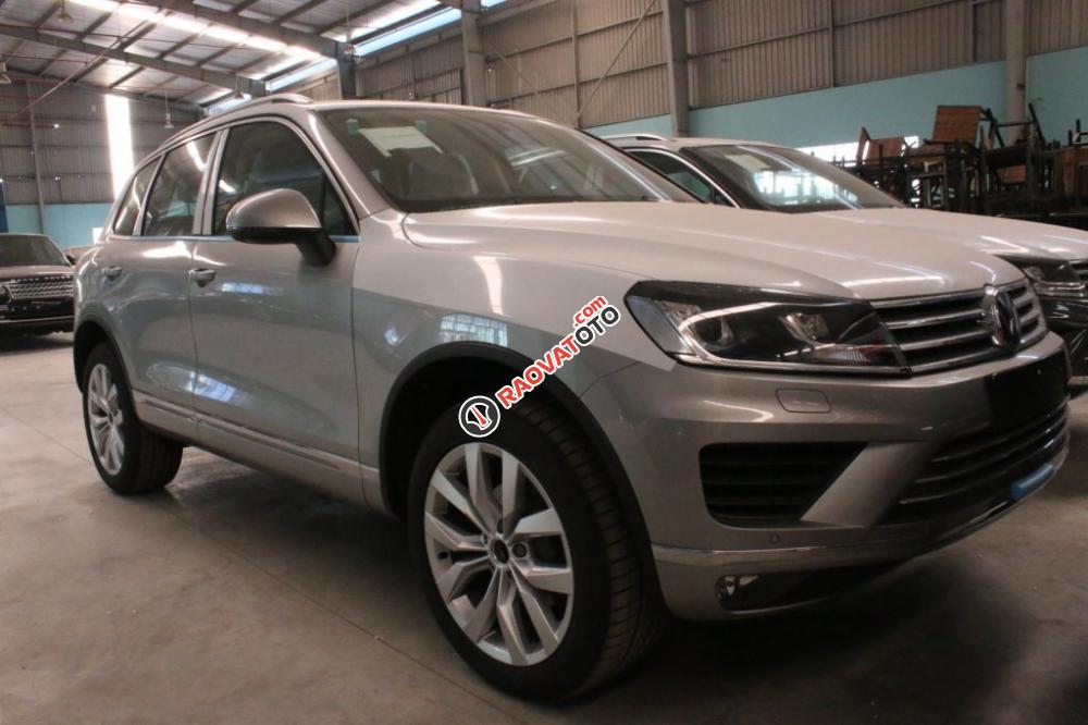 Touareg - SUV cỡ lớn nhập khẩu nguyên chiếc (còn nhiều màu) - LH Long 0933689294-5