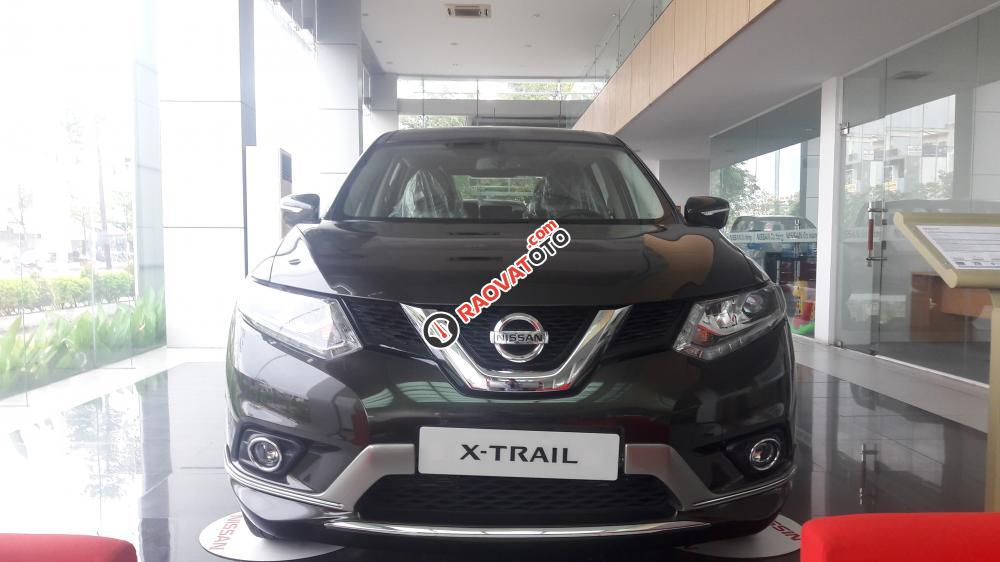 Cần bán Nissan X trail 2.0 SL premium đời 2017, chỉ với 918tr-1