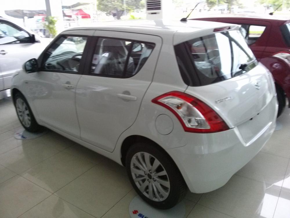 Bán Suzuki Swift năm 2017, màu trắng, nhập khẩu -5