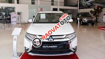 Cần bán xe Outlander tại Quảng Nam, giá xe tốt nhất, ưu đãi đến 90 triệu, LH Quang: 0905596067-0