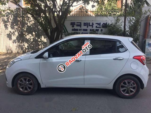 Chính chủ bán Hyundai Grand i10 năm 2015, màu trắng-1