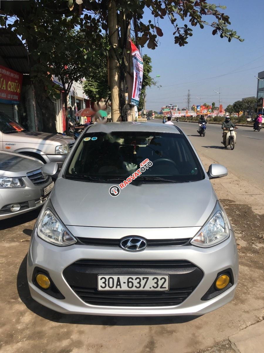 Bán Hyundai Grand i10 sản xuất 2015, màu bạc, nhập khẩu nguyên chiếc-3