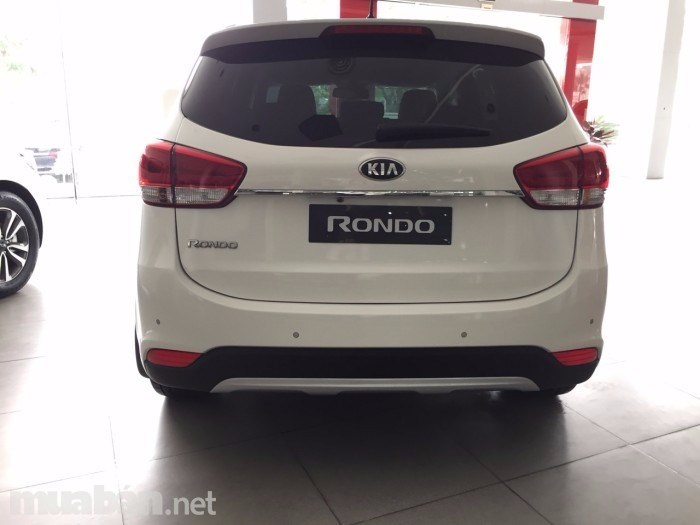 Bán xe Kia Rondo năm 2017, màu trắng, nhập khẩu, giá 809tr-0