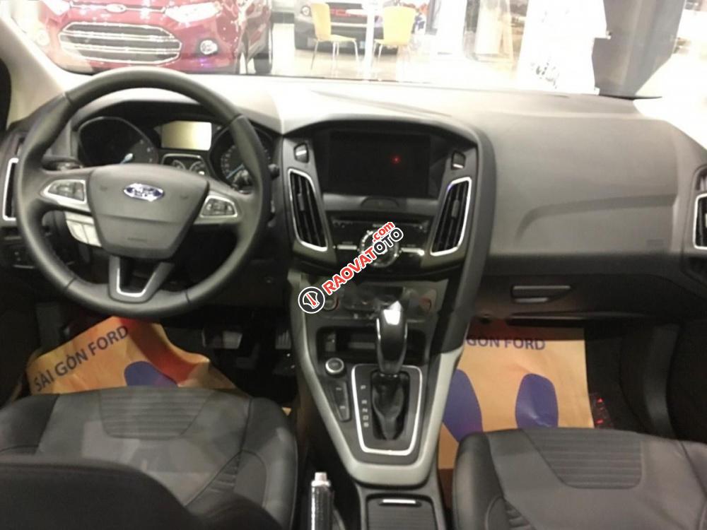 Bán xe Ford Focus Sport 1.5L đời 2017, màu xanh lam giá cạnh tranh-4