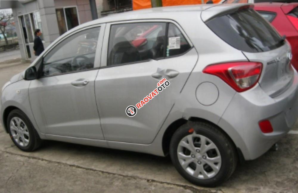 Cần bán xe Hyundai Grand i10 1.0 MT Base đời 2017, màu bạc, giá chỉ 315 triệu-3