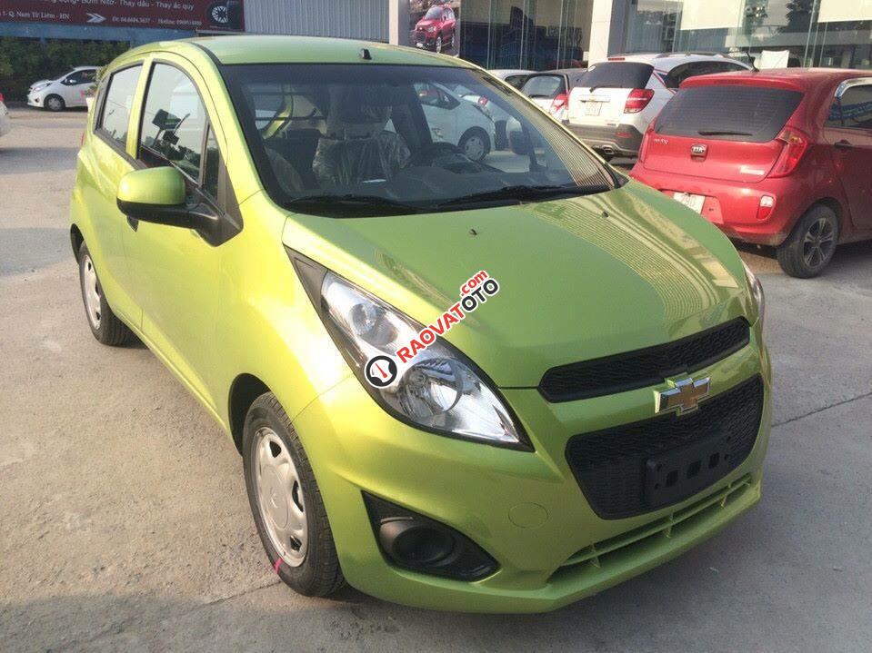 Chuyên bán ô tô Chevrolet Spark Duo MY 17, vay ngân hàng 70 triệu lấy xe ra biển số. 0907148849-3