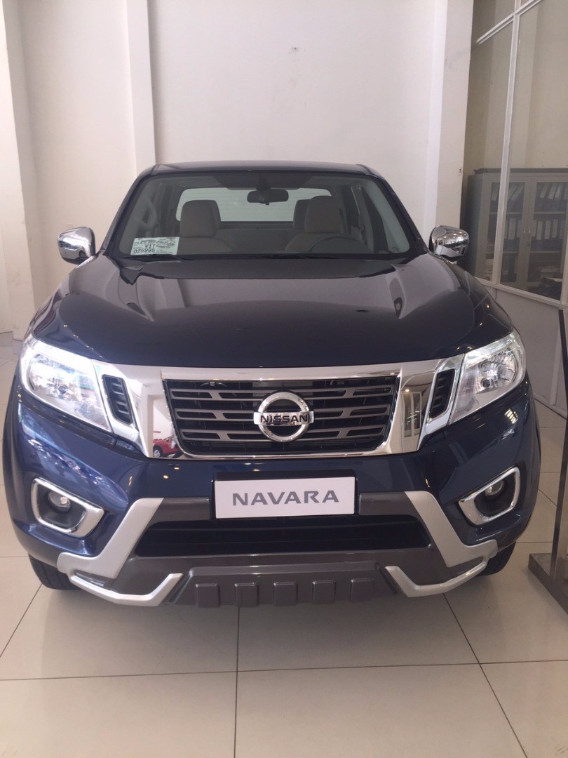 Bán xe Nissan Navara đời 2017, màu xanh lam, nhập khẩu-2