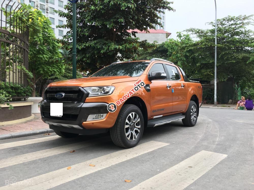 Bán Ford Ranger Wildtrak 3.2 màu đen mới 100%, hỗ trợ trả góp 80%, giao xe ngay-0