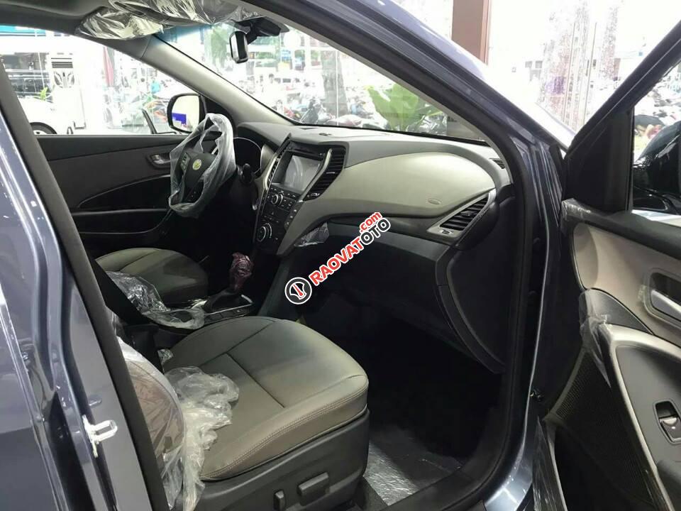 Giá xe Hyundai Santafe bản máy xăng tiêu chuẩn. Ưu đãi hấp dẫn, hổ trợ trả góp. LH Hương: 0902.608.293-4