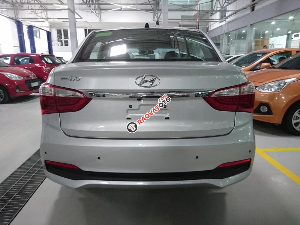 Bán xe Hyundai Grand i10 1.2MT Sedan lắp ráp đời 2018, màu bạc, bản Full option, hỗ trợ trả góp 80%- LH: 0904675566-7