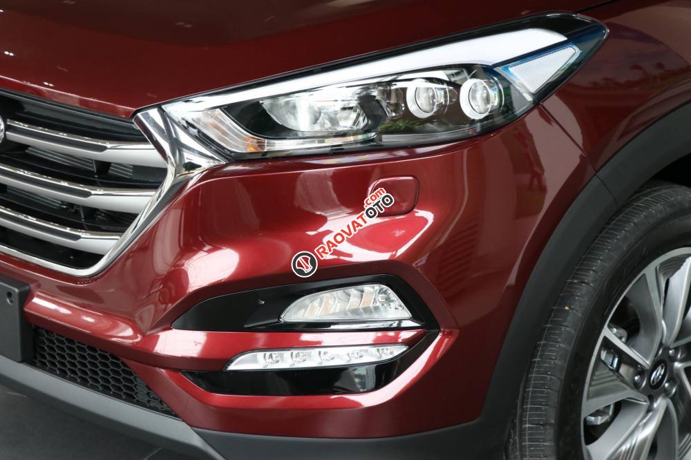 Hyundai Tucson 2.0 AT bản máy dầu, hỗ trợ vay 80%. Hotline 0948945599 - 0935904141-4