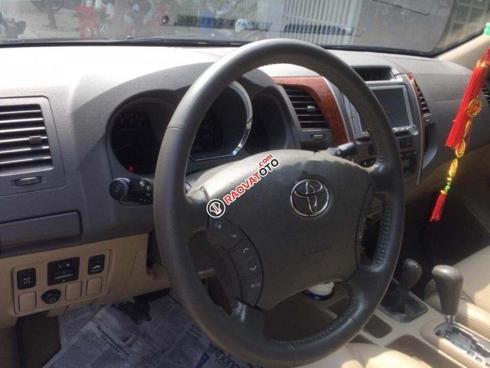 Cần bán lại xe Toyota Fortuner 2.7AT 2010, màu xám còn mới-3