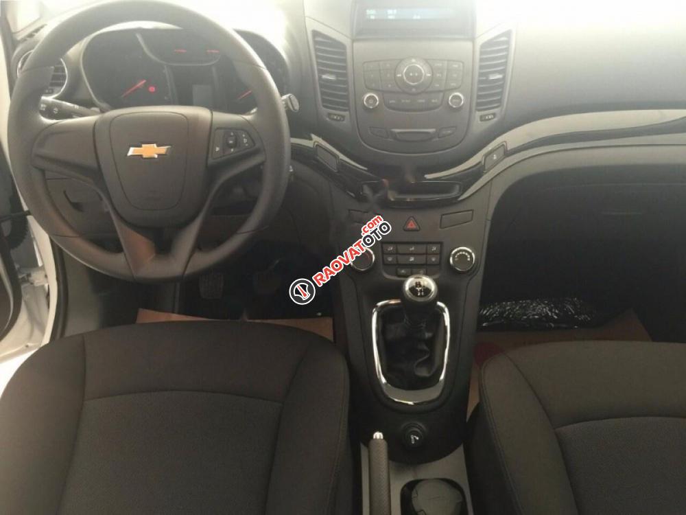 Cần bán xe Chevrolet Orlando 1.8 LT đời 2017, màu xám-5