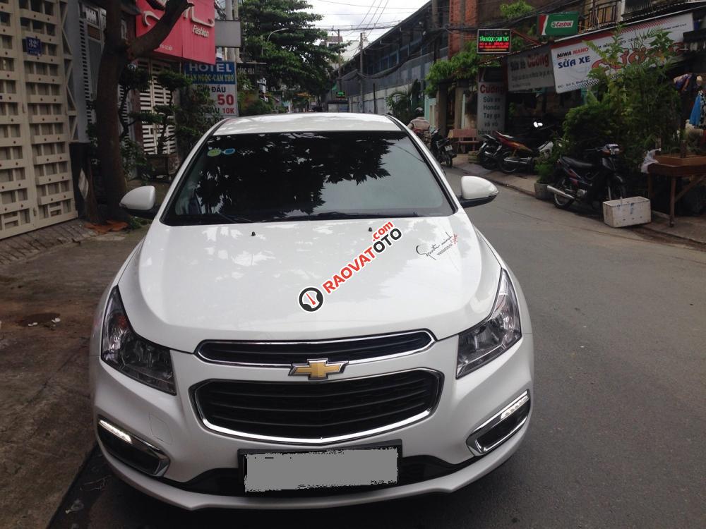 Cần bán gấp Chevrolet Cruze MT đời 2016, màu trắng -0