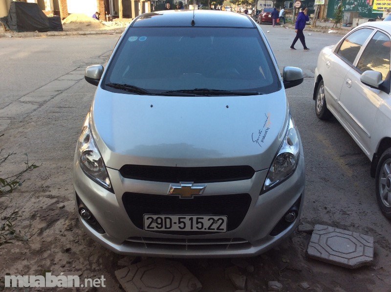 Bán xe Chevrolet Spark đời 2017, màu trắng, xe nhập, còn mới, giá tốt-0