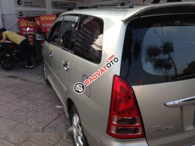 Cần bán lại xe Toyota Innova G đời 2006, màu bạc-0