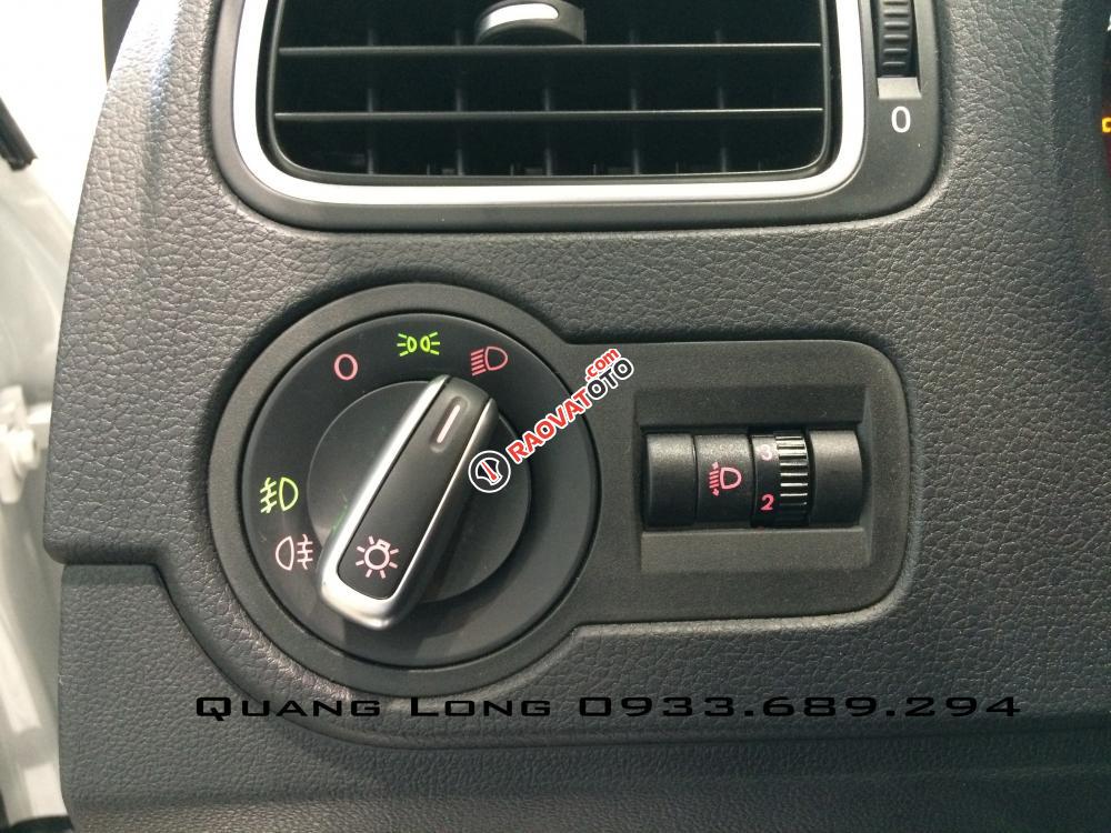 Polo Hatchback Volkswagen màu trắng, nhập khẩu - Giá tốt giao, xe tận nhà. LH Long 0933689294-14