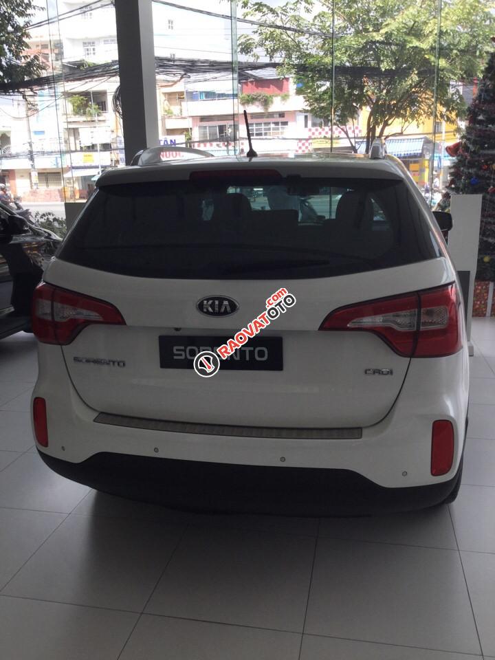 Bán Kia Sorento DATH đời 2018, màu trắng-2