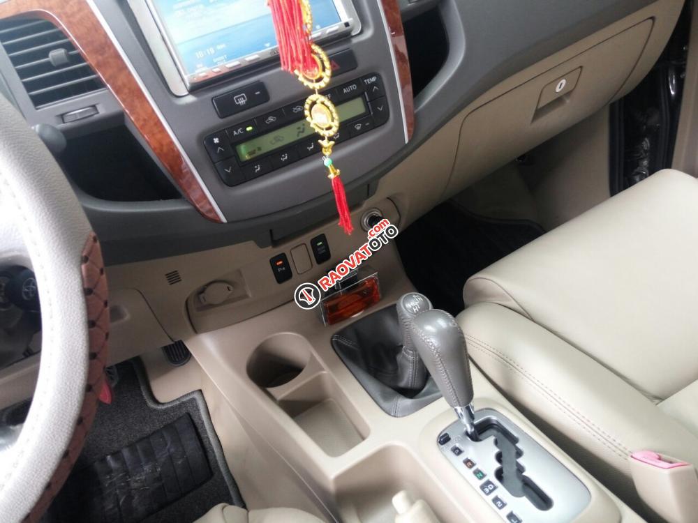 Bán Toyota Fortuner V, 2.7AT, bản 2 cầu 4WD, máy xăng, đời 2010, biển SG, hỗ trợ NH đến 60%-4