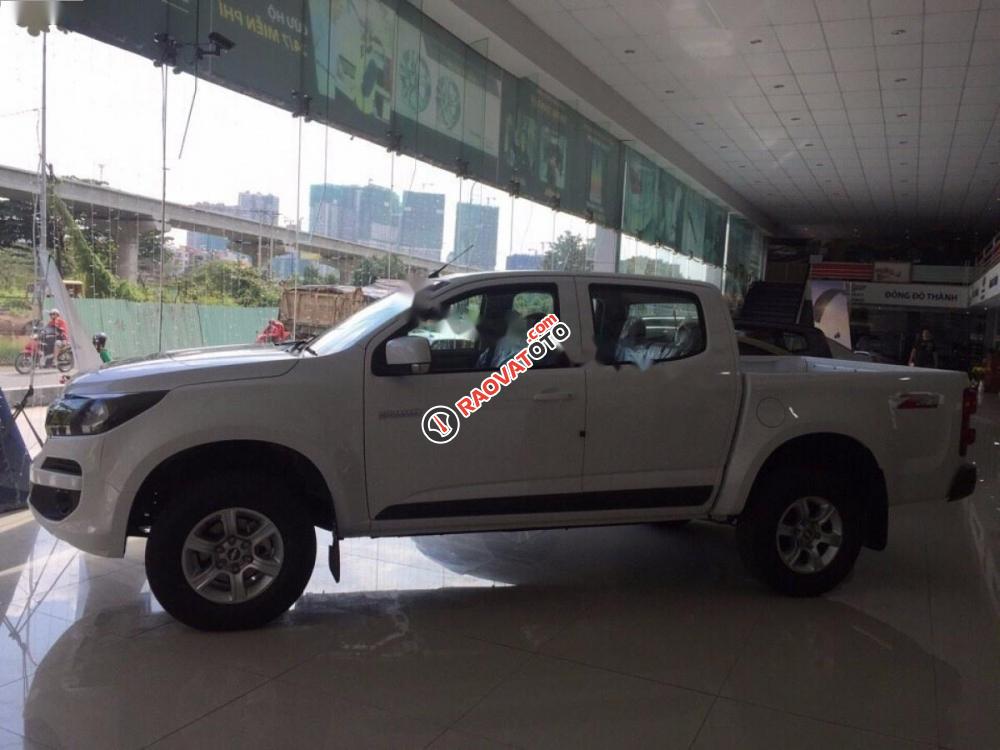 Cần bán xe Chevrolet Colorado LT 2.5L 4x4 MT sản xuất 2017, màu trắng, nhập khẩu, giá 649tr-7