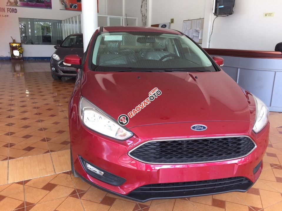 Bán Ford Focus Trend 1.5 Ecoboost 2018 khuyến mãi khủng, hỗ trợ 70-80% - chỉ cần trả trước 199tr, LH: 093 1234 768-1