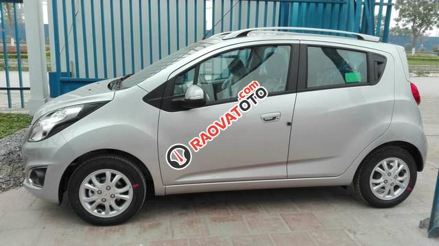 Chevrolet Spark LT 1.2L màu bạc, mua xe trả góp, lãi suất ưu đãi- LH: 090.102.7102 Huyền Chevrolet-1