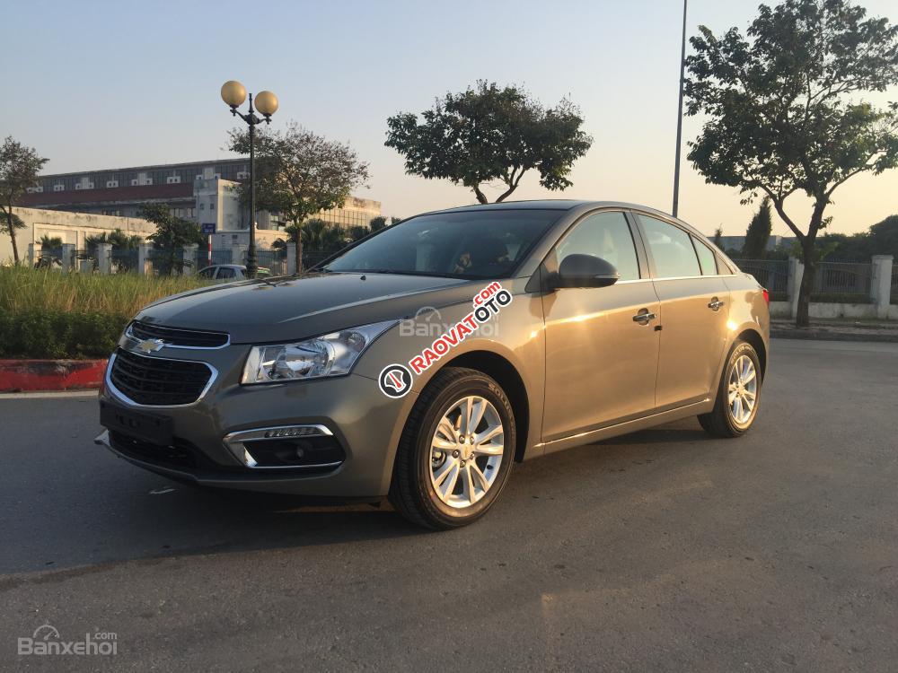 Chevrolet Cruze LT bán tại Quảng Ninh, trả góp chỉ cần 150 triệu có xe đi-0