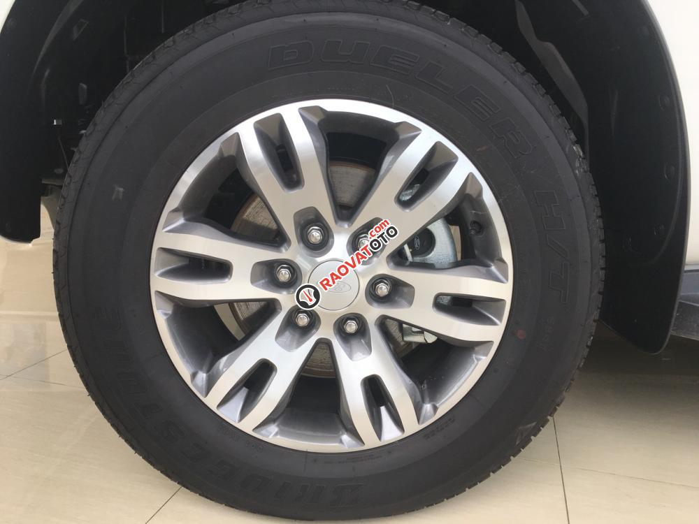 Giao ngay Ford Everest Trend 2.2L 4x2 AT màu trắng tại An Đô Ford, LH: 0963483132-11