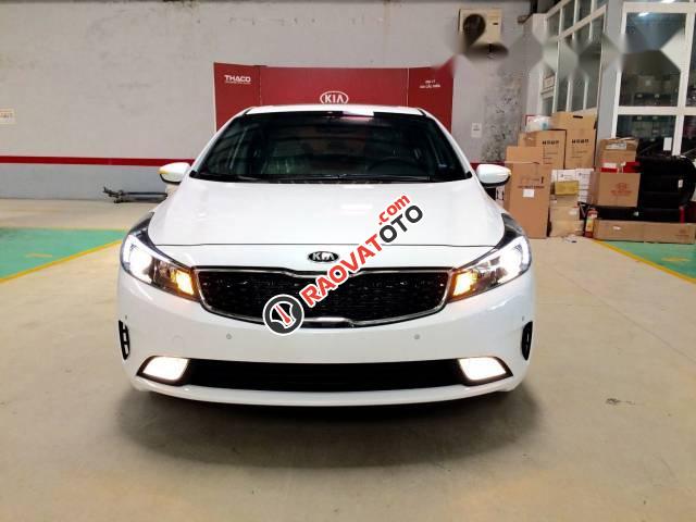 Bán Kia Cerato 1.6AT 2017, màu trắng  -0