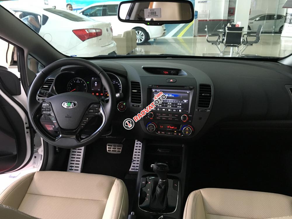 Xe Kia Cerato 1.6 AT chỉ cần 101tr rước xe về nhà, có xe giao ngay - Liên hệ ngay để có giá tốt nhất-3