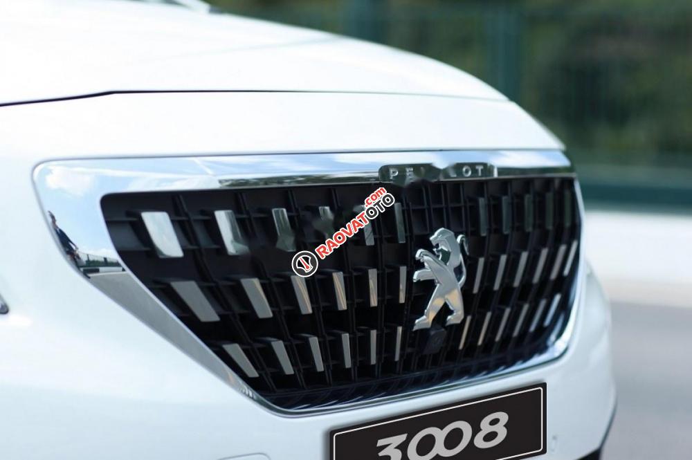Cần bán Peugeot 3008 1.6AT đời 2017, màu trắng-2