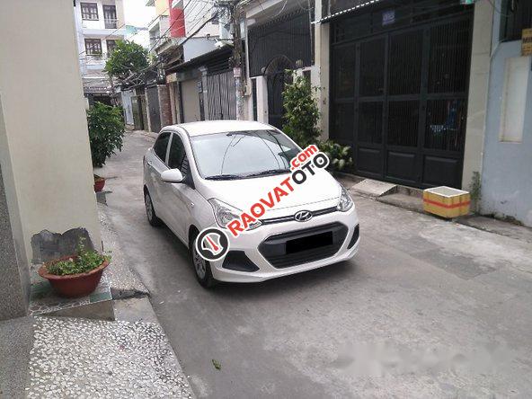 Cần bán lại xe Hyundai Grand i10 1.2MT năm 2017, màu trắng-0