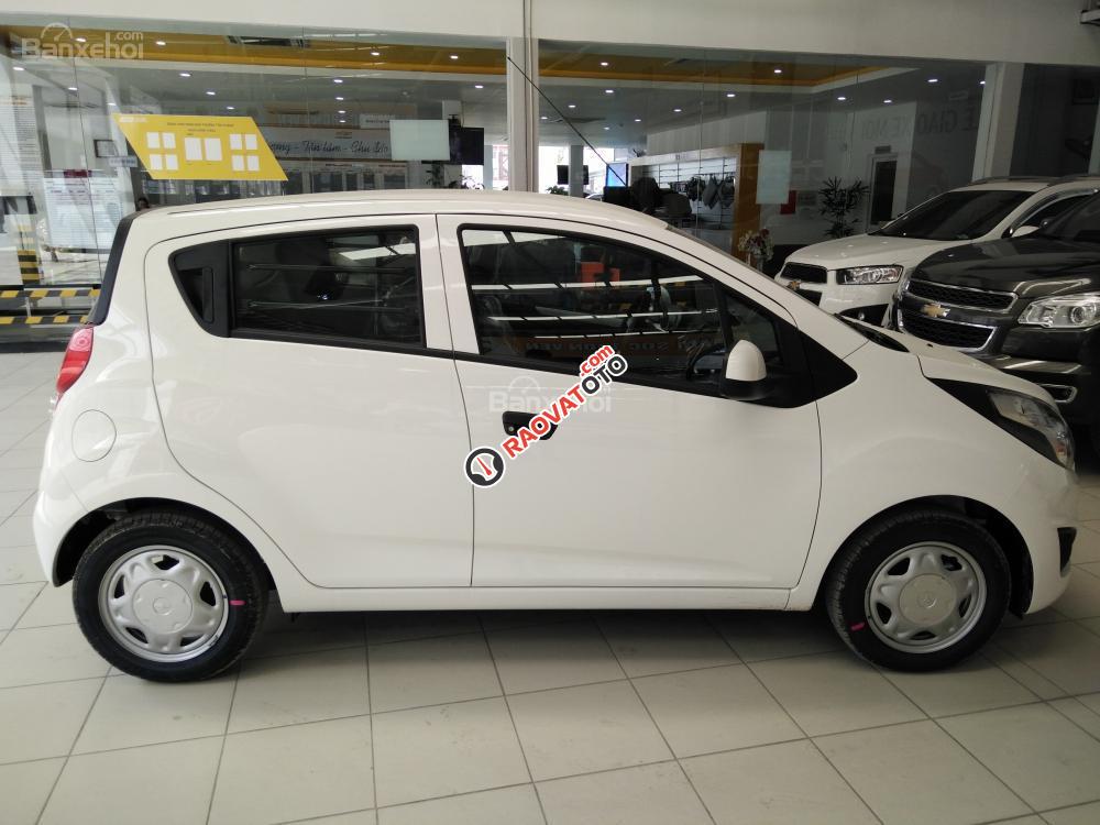 Chevrolet Spark Van Duo 1.2L màu trắng, chỉ cần 70 triệu lăn bánh, giao xe tận nhà, Nhung 0907148849-3