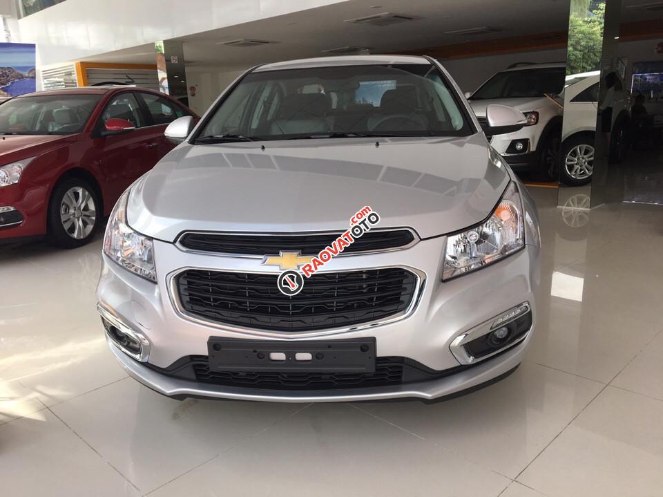 Bán Chevrolet Cruze 2018 số sàn, chạy grab uber, hỗ trợ vay 100%, giảm ngay 40tr tháng 3. LH: 09.386.33.586-5