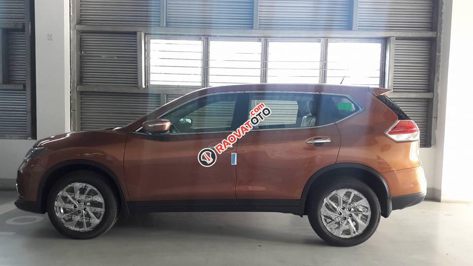 Cơ hội mua xe Nissan Xtrail 2.0 giá chỉ còn 908.000.000. Liên hệ: 0915 049 461-5