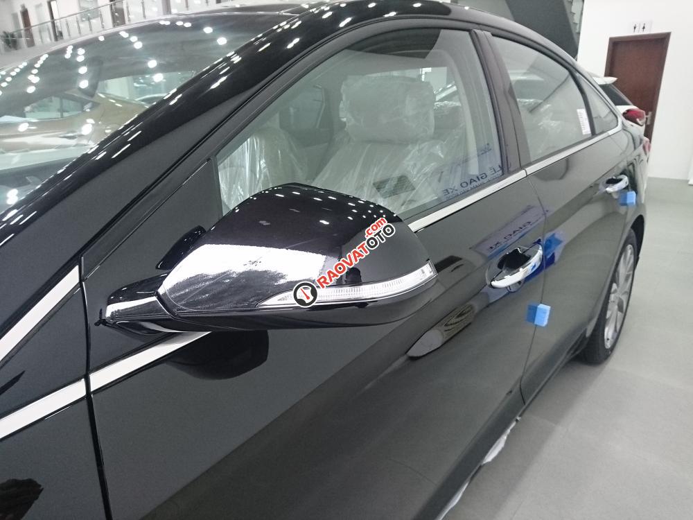 Hyundai Sonata sản xuất 2017 màu đen nhập khẩu nguyên chiếc Hàn Quốc, hỗ trợ trả góp lên đến 90% -.LH: 0904675566-12