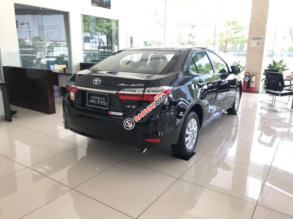 Bán Toyota Corolla Altis 1.8E(CVT) model 2018, cam kết giá rẻ nhất, xe giao ngay, liên hệ: 0948057222-2