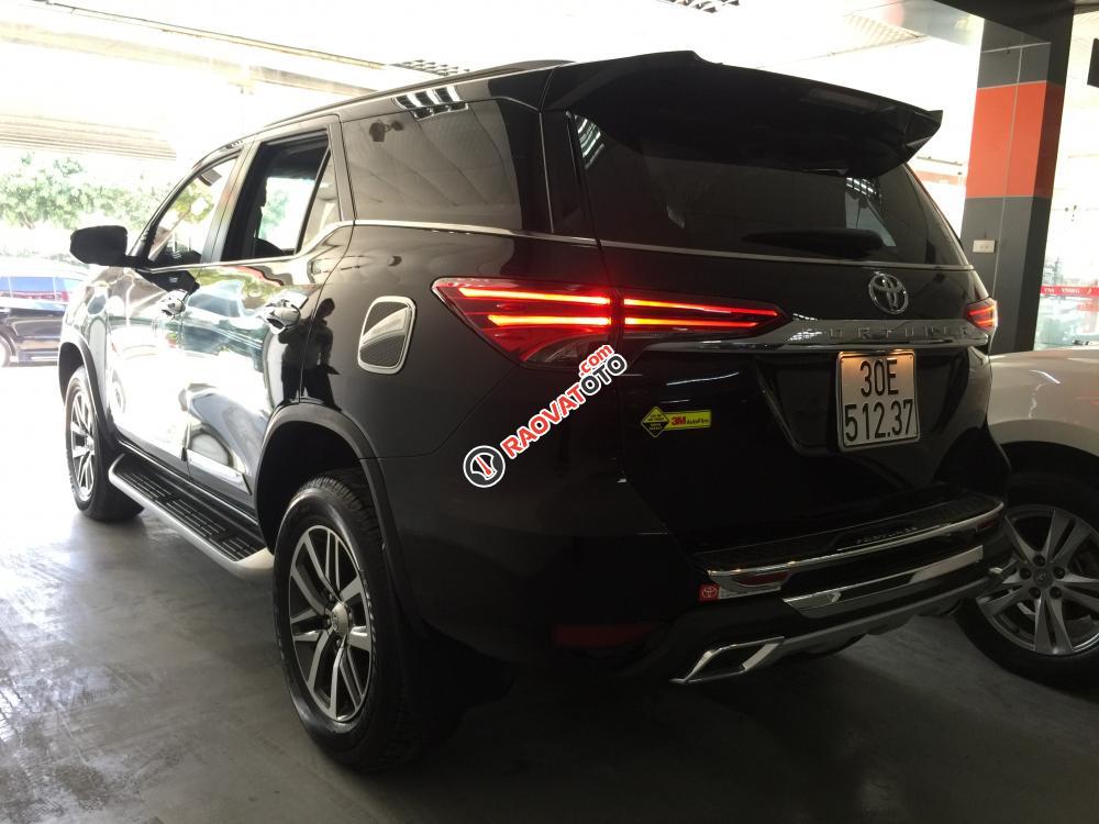 Bán ô tô Toyota Fortuner AT 4x4 sản xuất 2017, màu đen, xe nhập-1