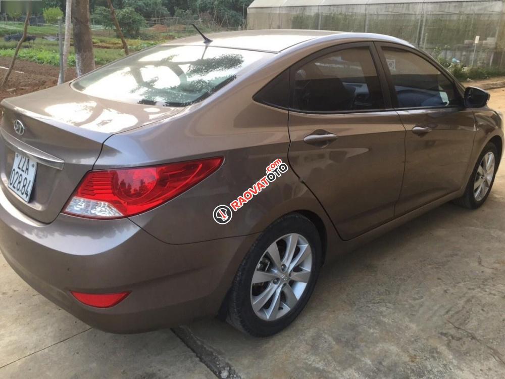 Cần bán Hyundai Accent Blue năm 2014, màu nâu, nhập khẩu nguyên chiếc số sàn-0