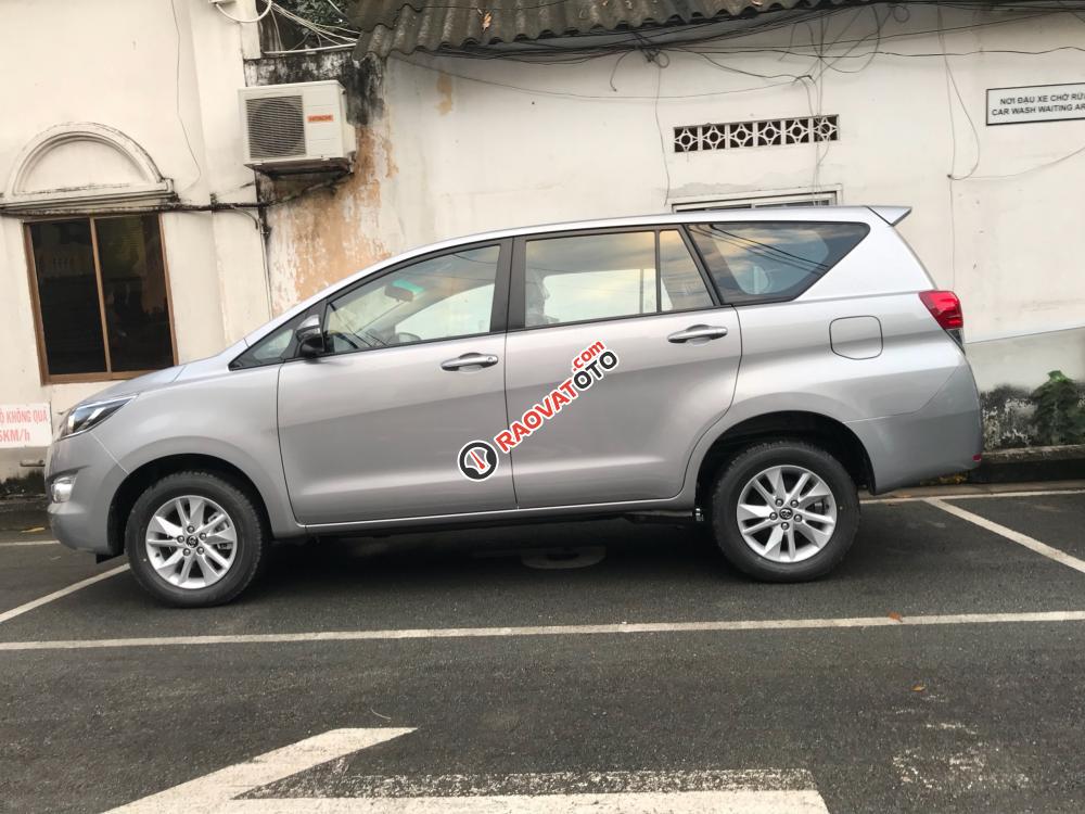 Bán xe Toyota Innova, khuyến mãi lớn, hỗ trợ vay 90%, giao xe tận nhà-0