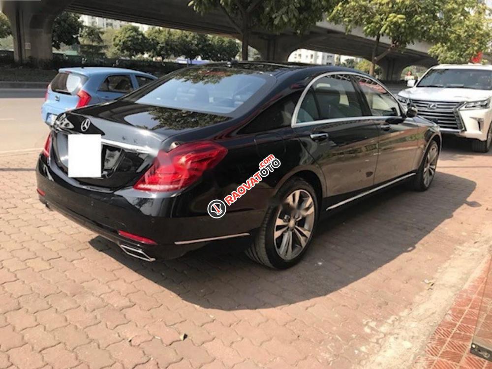 Cần bán Mercedes S500L đời 2015, màu đen chính chủ-3