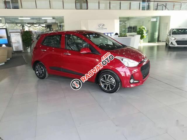 Bán xe Hyundai Grand i10 sản xuất 2017, màu đỏ-0