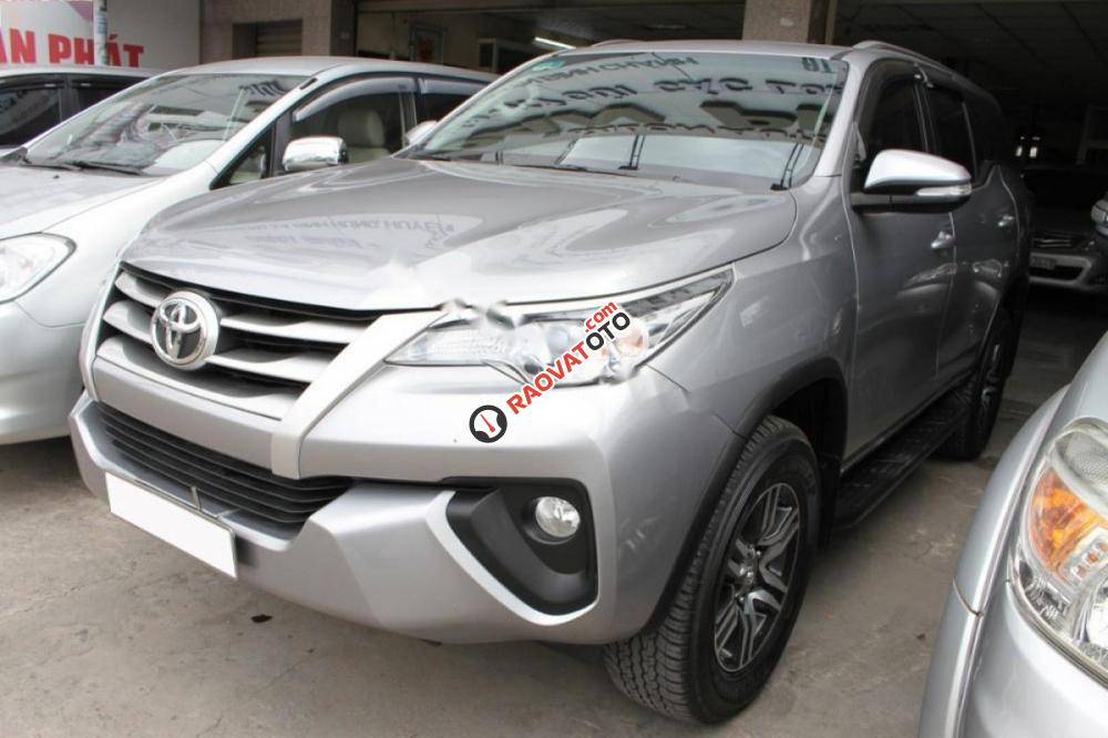 Bán ô tô Toyota Fortuner 2.4G 4x2 MT 2017, màu bạc, nhập khẩu nguyên chiếc số sàn-1