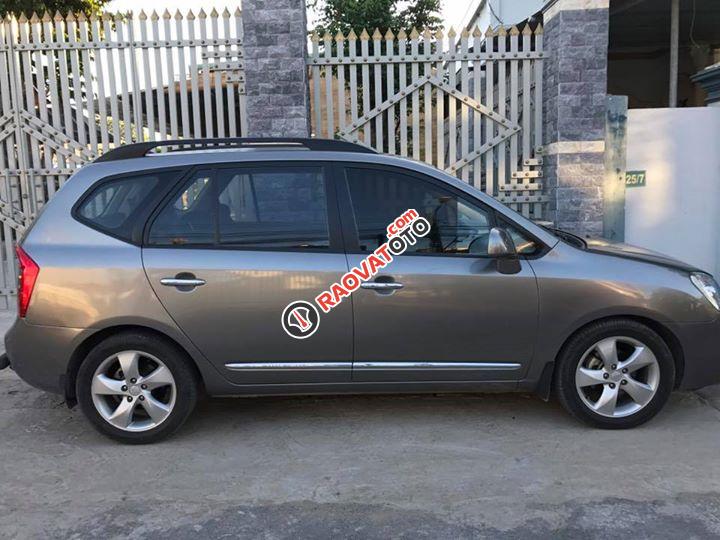 Em cần bán xe Kia Carens 2009 2.0, tự động, màu nâu xám bản full option-2