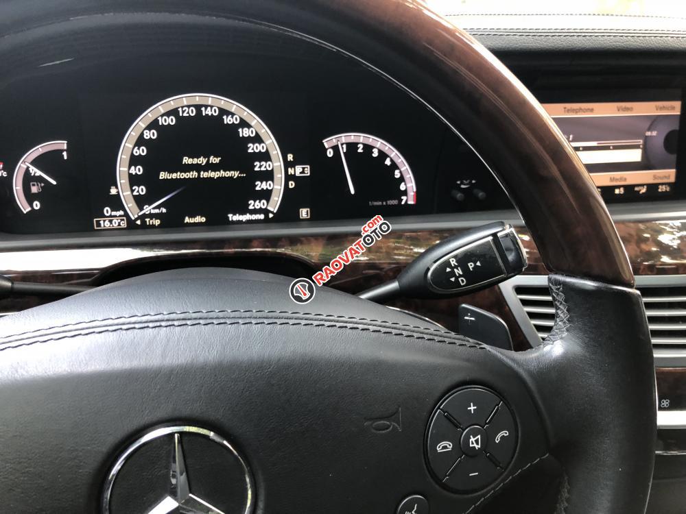 Mercedes S300 đời 2011, bản full option, màu đen-7