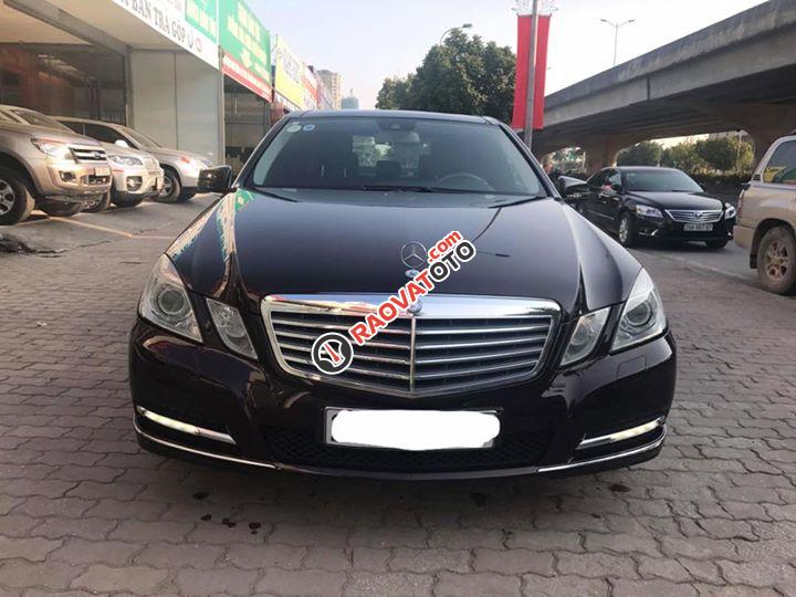 Cần bán Mercedes E300 2010, đăng kí 2011, xe lướt đẹp nhất thị trường-1