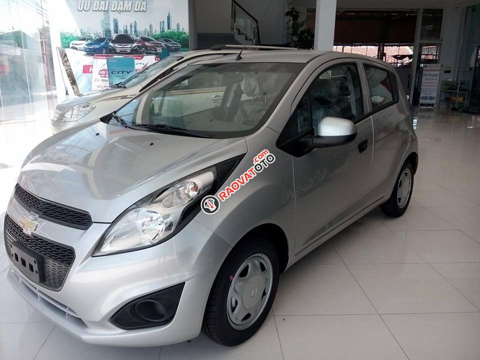 Chevrolet Spark Duo 1.2L màu bạc, chỉ cần trả trước 70 triệu có xe ngay- LH: 090 102 7 102 Huyền Chevrolet-0