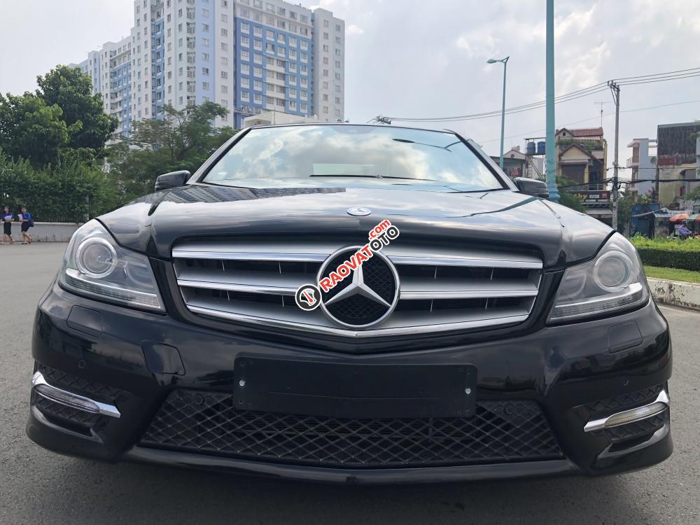 Mercedes C300 AMG ĐK 2012 form mới, màu đen, xe loại cao cấp hàng full đủ đồ-2