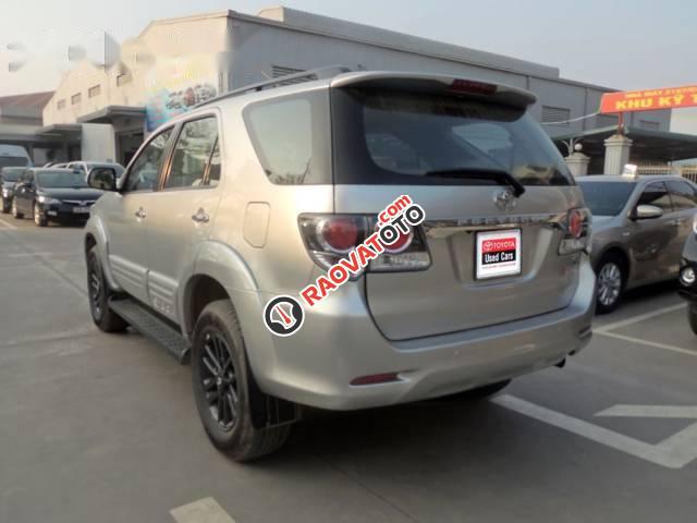 Bán xe Toyota Fortuner V đời 2015, màu bạc  -2