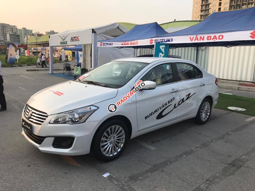 Bán Suzuki Ciaz 2017, Sedan 5 chỗ nhập khẩu Thái Lan, khuyến mại tiền mặt. Liên hệ 0983 489 598-6